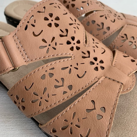 Croft & Barrow Paula Tan Slip On Sandals Woman’s 8M - Picture 4 of 13